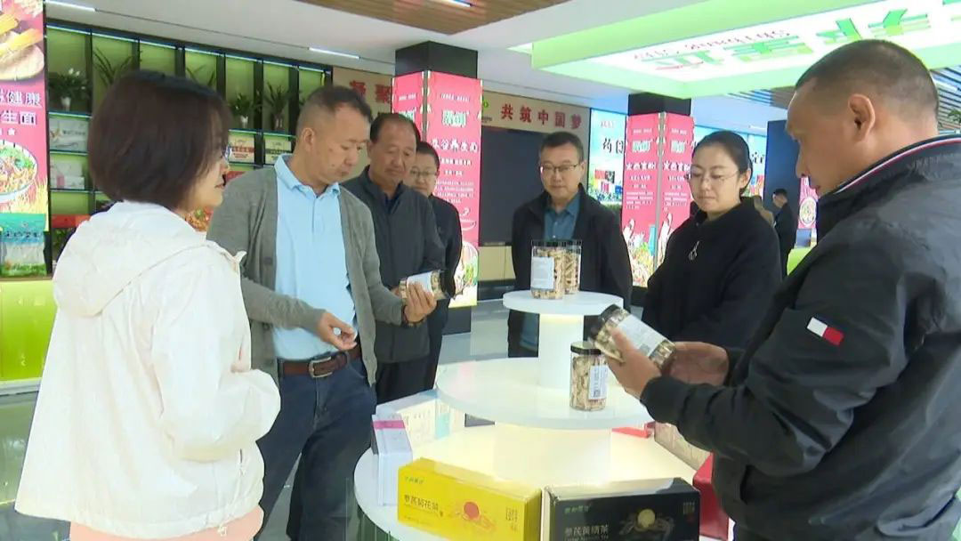 北川羌族自治縣政協考察組來渭源考察中醫藥產業發展情況